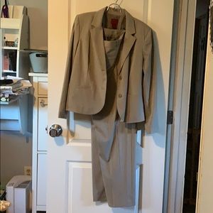 Beige suit set, blazer & pants